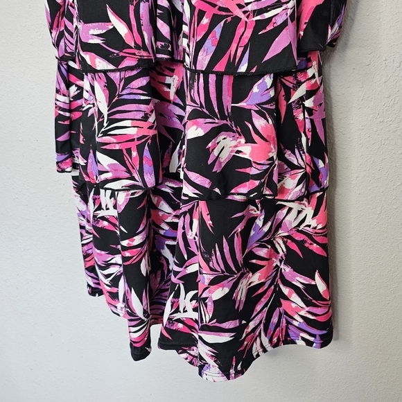 Fit‎ 4 U ur HIPS Hi-Neck Tiered Romper Swimsuit 18W Black Pink Shorts - Picture 3 of 11